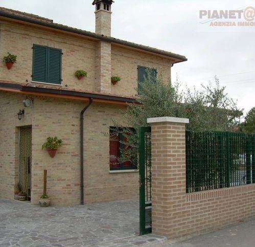 casa indipendente in vendita a Spinetoli in zona Pagliare
