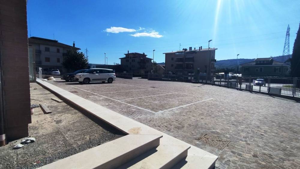 azienda agricola in vendita a Spinetoli in zona Pagliare