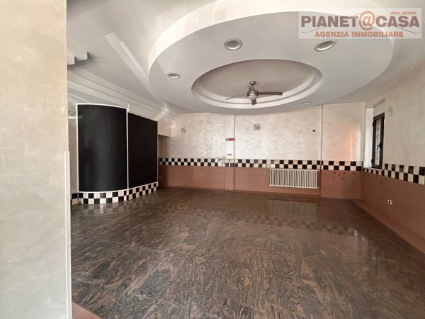 locale commerciale in vendita a Spinetoli in zona Pagliare