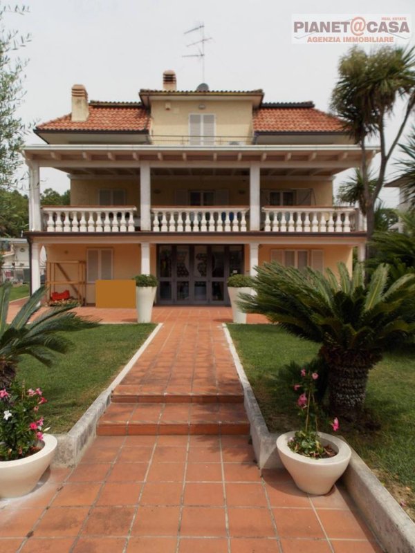 casa indipendente in vendita a Spinetoli in zona Pagliare