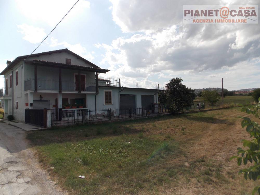 casa indipendente in vendita a Spinetoli in zona Pagliare