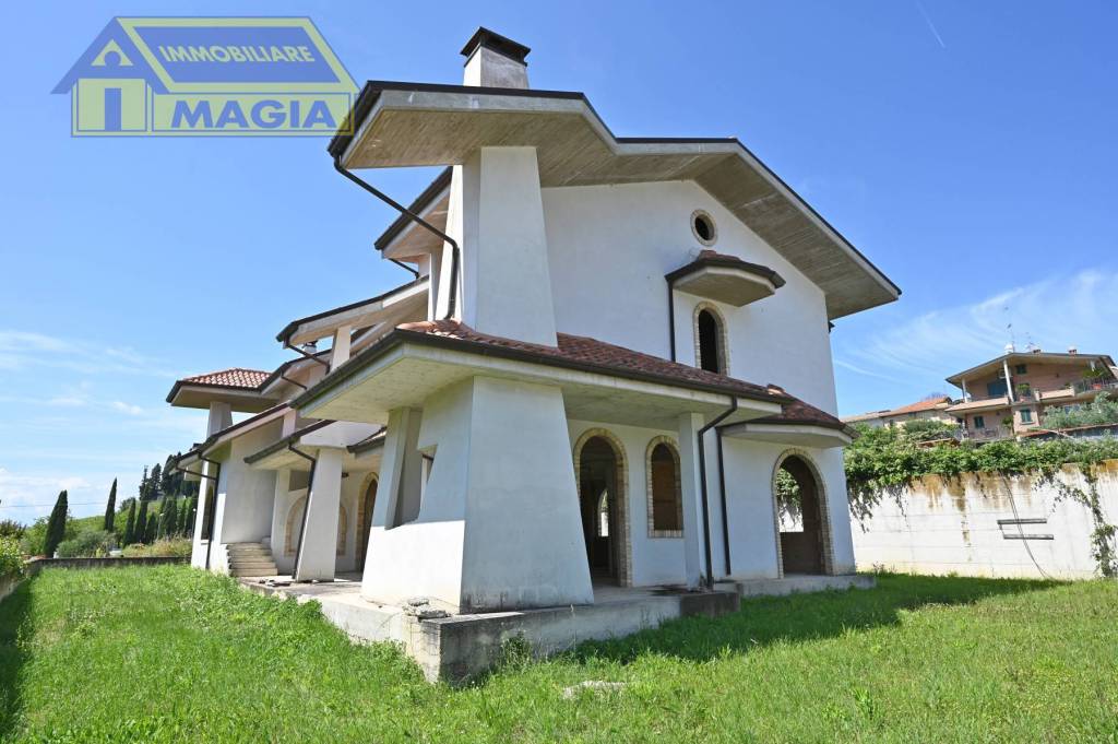 casa indipendente in vendita a Spinetoli