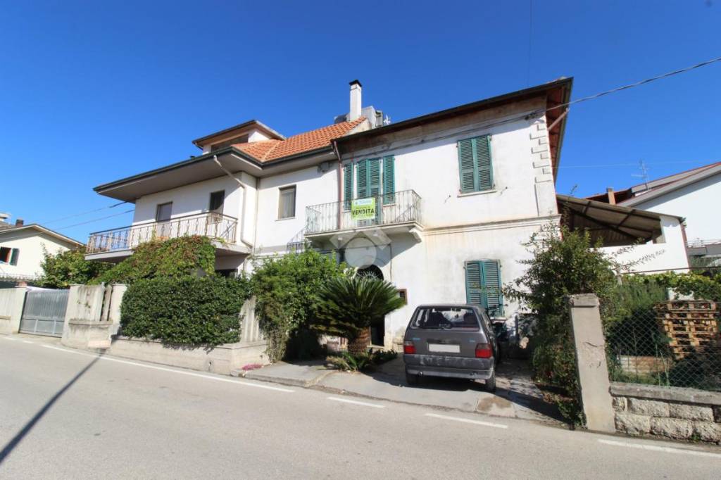 casa indipendente in vendita a Spinetoli in zona Pagliare