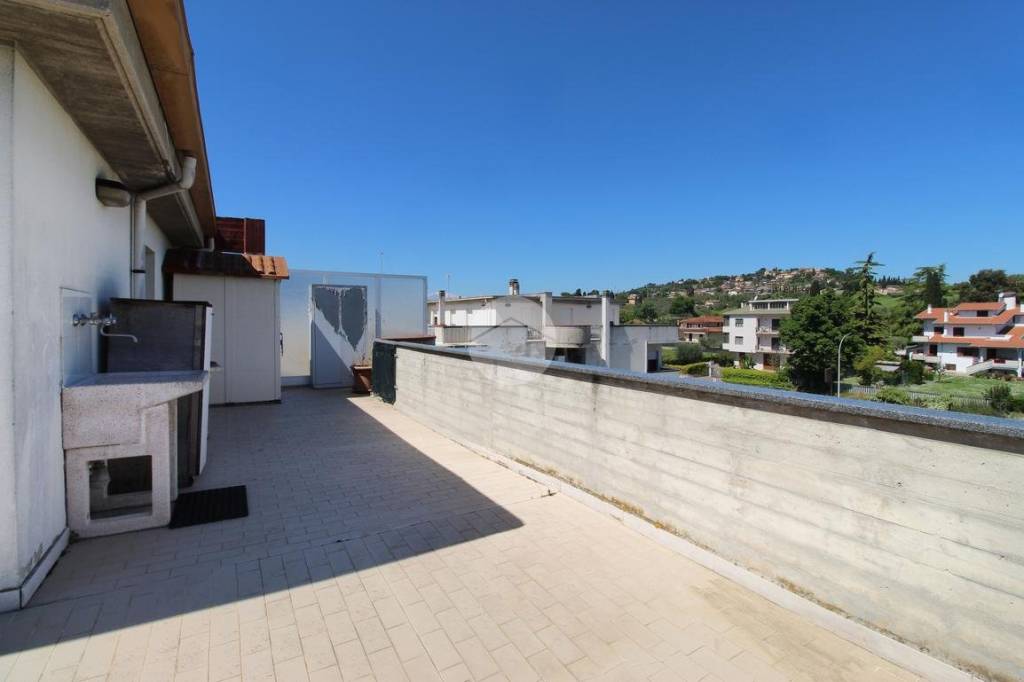appartamento in vendita a Spinetoli in zona Pagliare