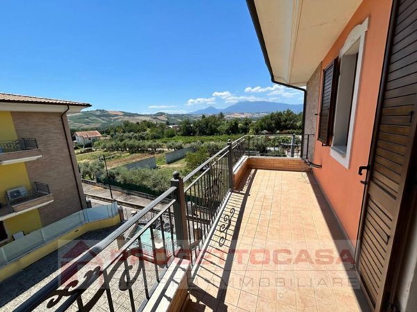 appartamento in vendita a Spinetoli in zona Pagliare