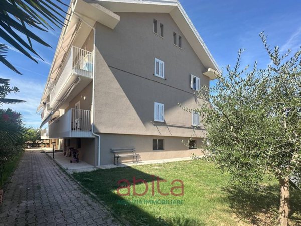 appartamento in vendita a Spinetoli in zona Pagliare