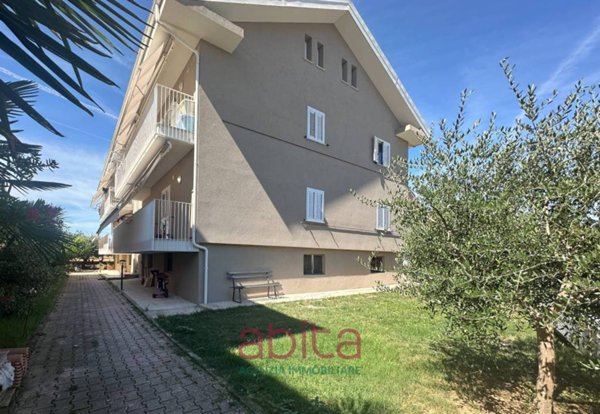 appartamento in vendita a Spinetoli in zona Pagliare