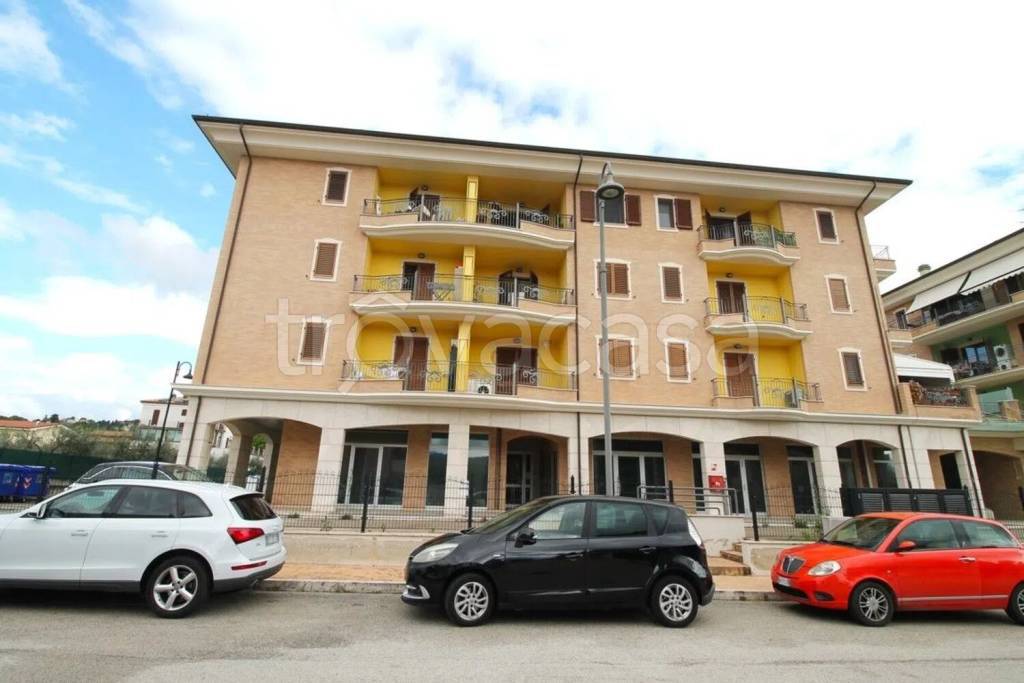 appartamento in vendita a Spinetoli in zona Pagliare