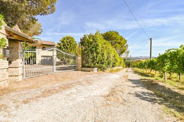 casa indipendente in vendita a Spinetoli