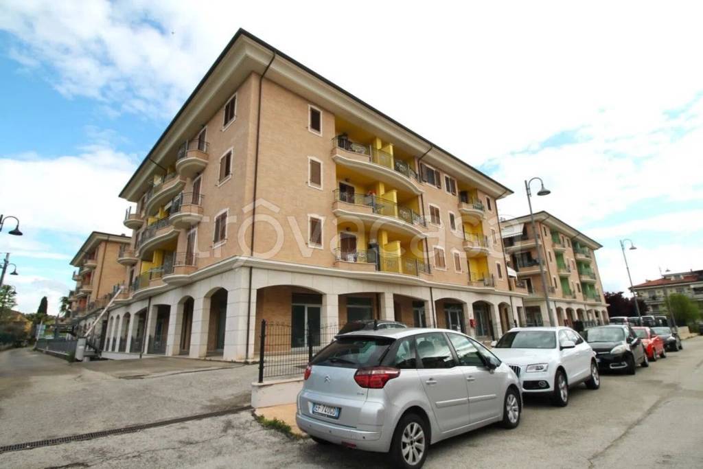 appartamento in vendita a Spinetoli in zona Pagliare