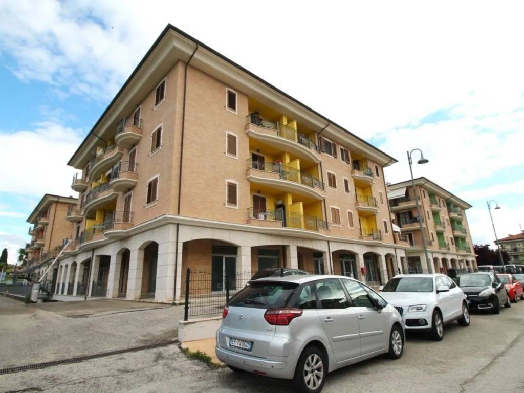 appartamento in vendita a Spinetoli in zona Pagliare