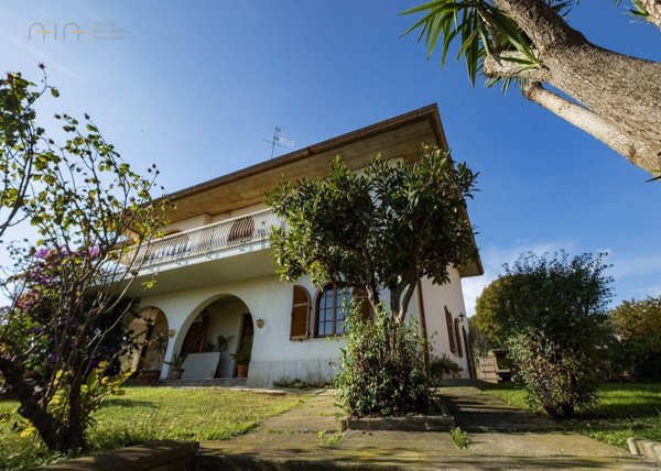 casa indipendente in vendita a Spinetoli