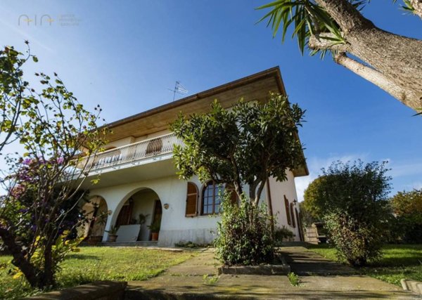 casa indipendente in vendita a Spinetoli
