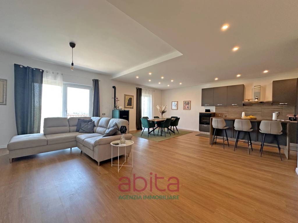 casa indipendente in vendita a Spinetoli