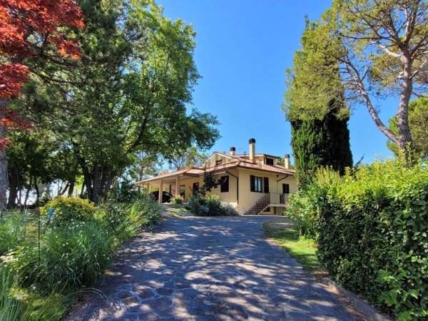 casa indipendente in vendita a Spinetoli