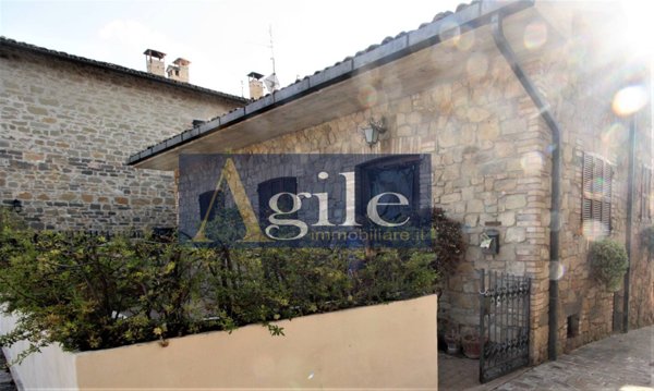 casa indipendente in vendita a Venarotta