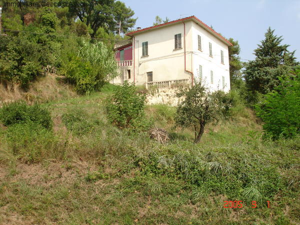casa indipendente in vendita a Venarotta