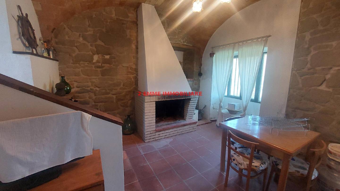 casa indipendente in vendita a Venarotta in zona Capodipiano