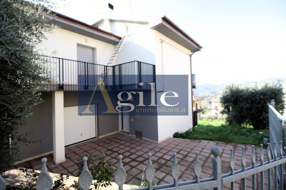 casa indipendente in vendita a Venarotta