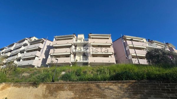 appartamento in vendita a Venarotta in zona Olibra