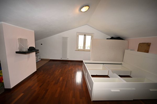 casa indipendente in vendita a Venarotta in zona Capodipiano
