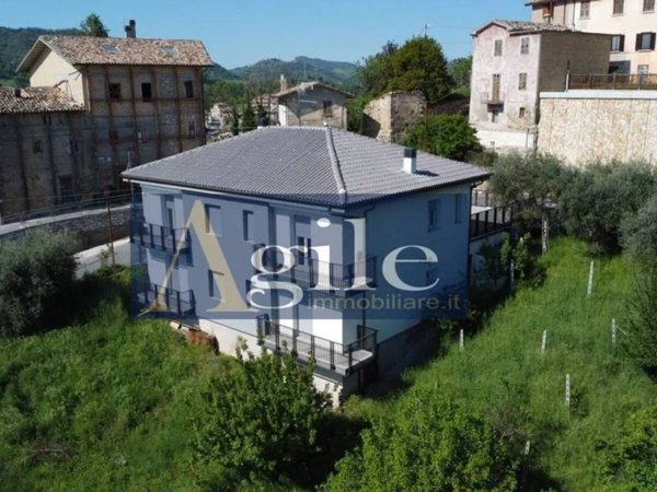 casa indipendente in vendita a Venarotta