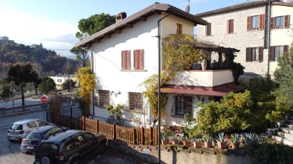 casa indipendente in vendita a Venarotta