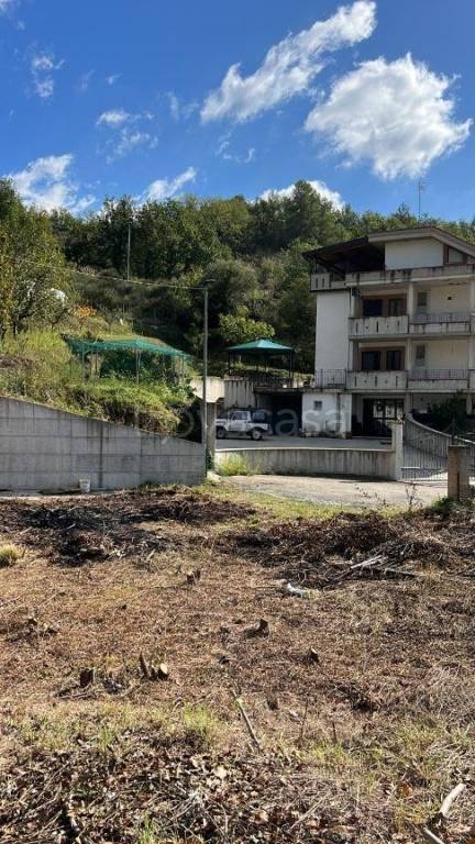 terreno edificabile in vendita a Venarotta