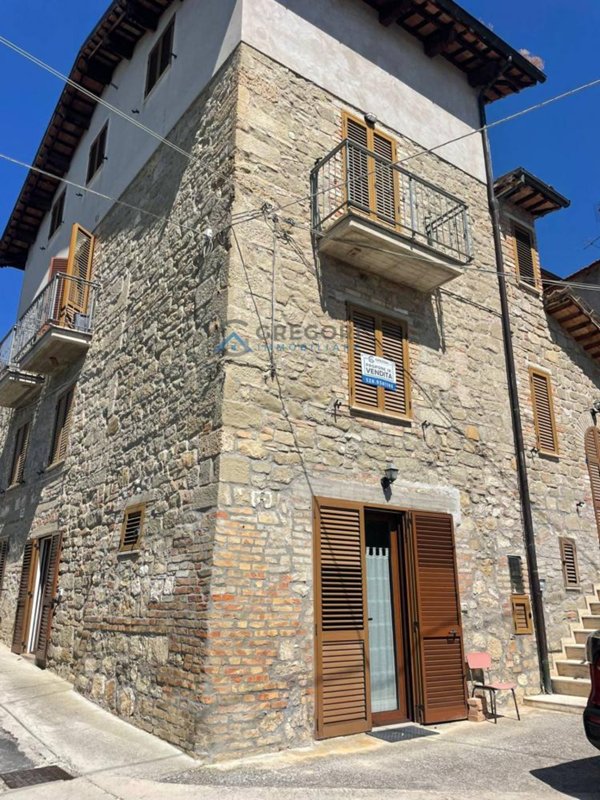 casa indipendente in vendita a Venarotta in zona Capodipiano