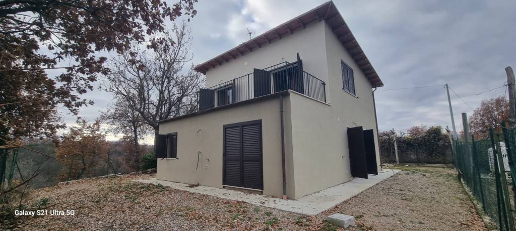 casa indipendente in vendita a Venarotta