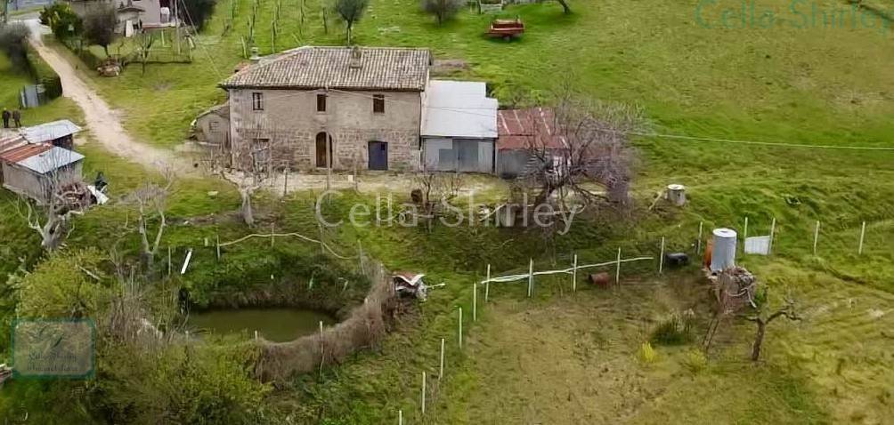 casa indipendente in vendita a Venarotta in zona Gimigliano