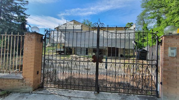 casa indipendente in vendita a Venarotta in zona Olibra