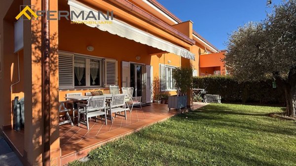 casa indipendente in vendita a Venarotta in zona Olibra