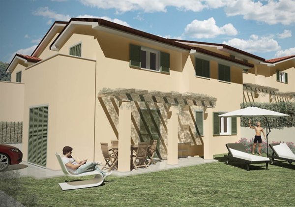 casa indipendente in vendita ad Aulla
