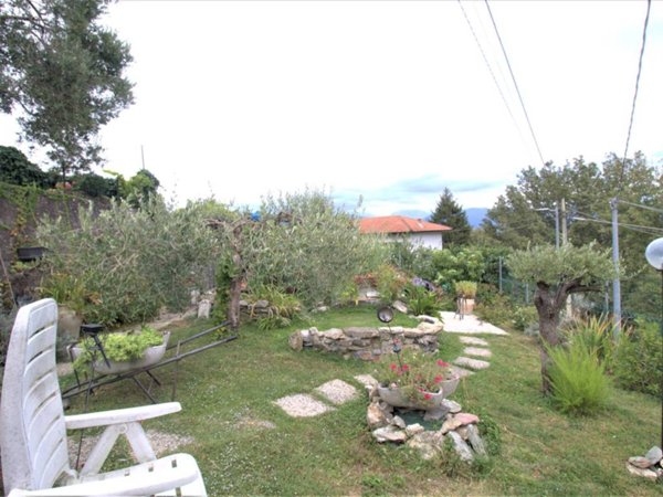 casa indipendente in vendita ad Aulla