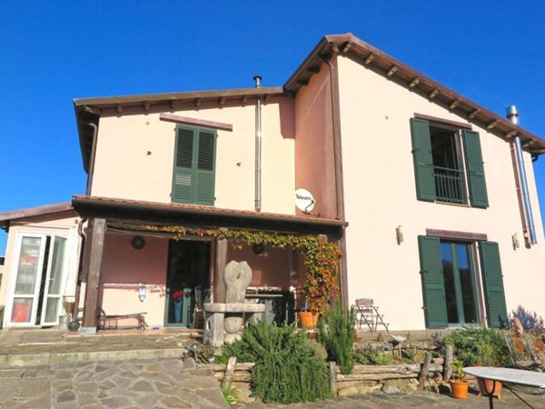 casa indipendente in vendita ad Aulla