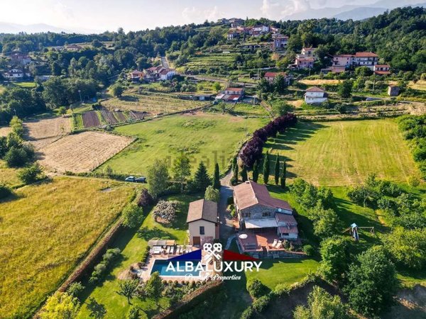 casa indipendente in vendita ad Aulla