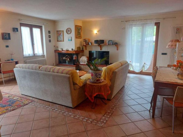 casa indipendente in vendita ad Aulla