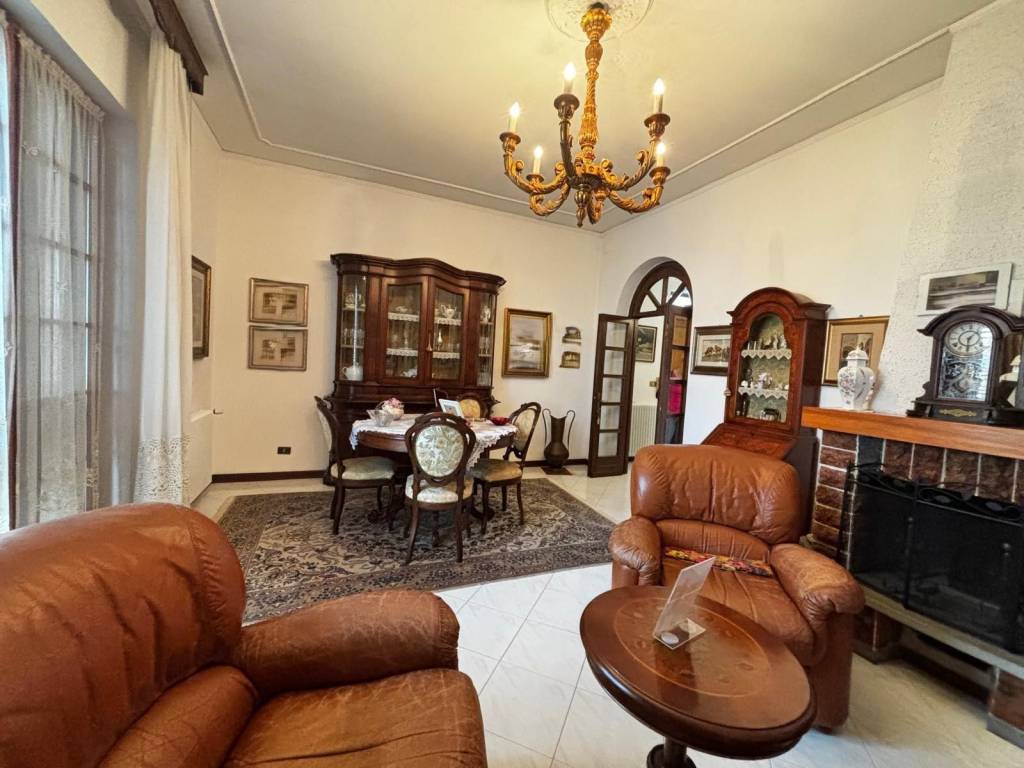 casa indipendente in vendita ad Aulla