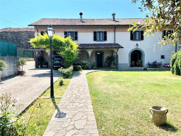 casa indipendente in vendita ad Aulla