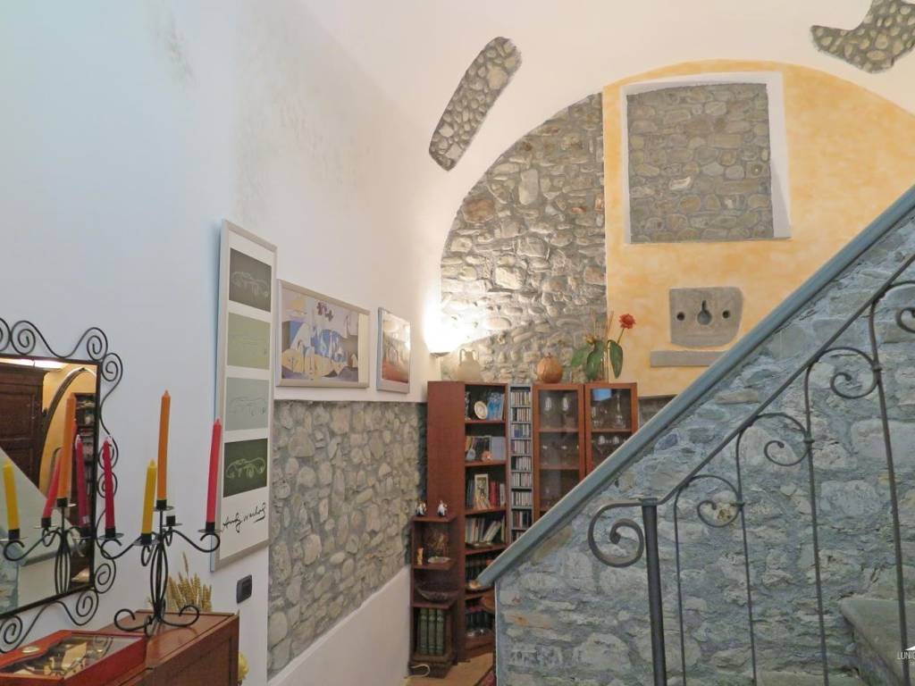 casa indipendente in vendita ad Aulla