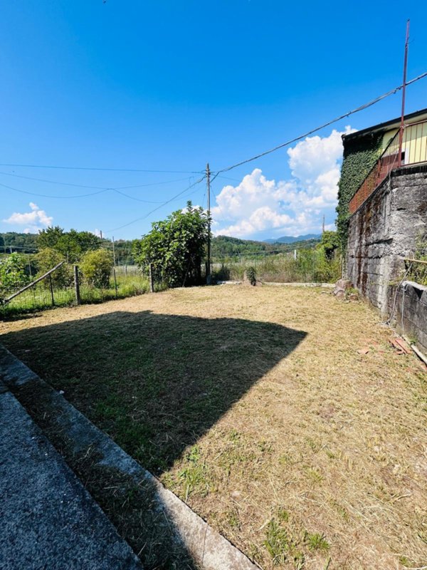 casa semindipendente in vendita ad Aulla