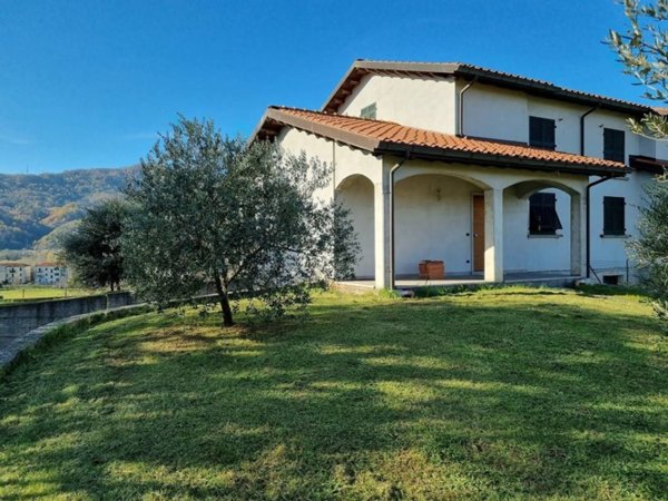 casa indipendente in vendita ad Aulla