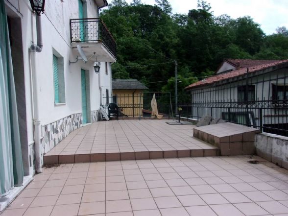 casa indipendente in vendita ad Aulla