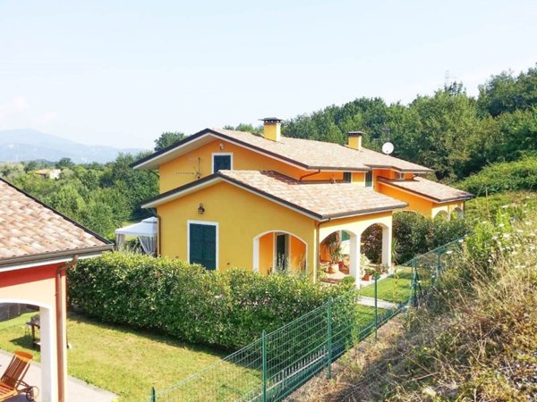 casa indipendente in vendita ad Aulla