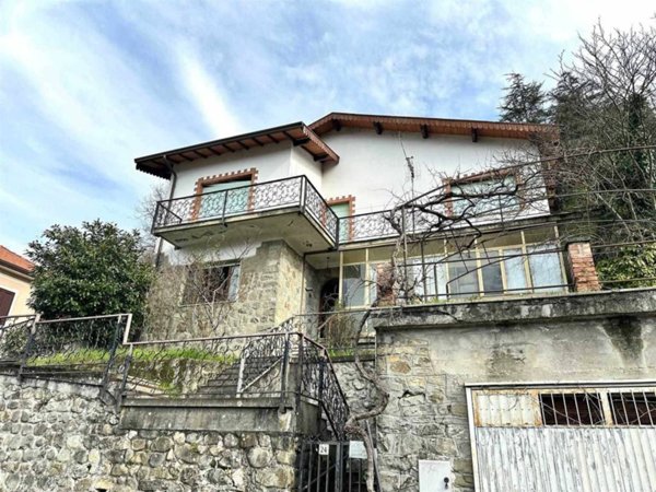 casa indipendente in vendita ad Aulla
