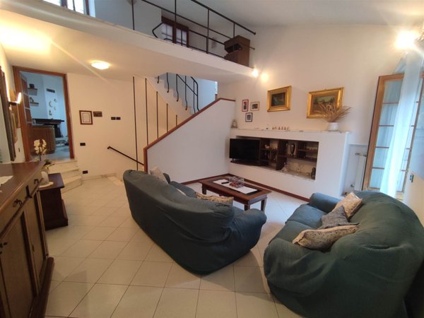 casa indipendente in vendita ad Aulla