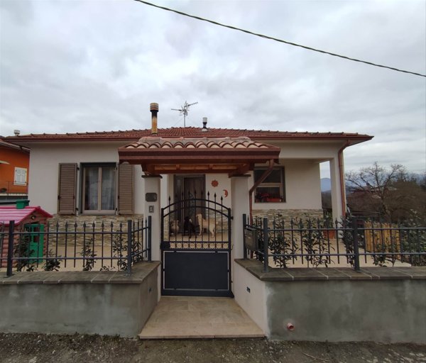 casa indipendente in vendita ad Aulla