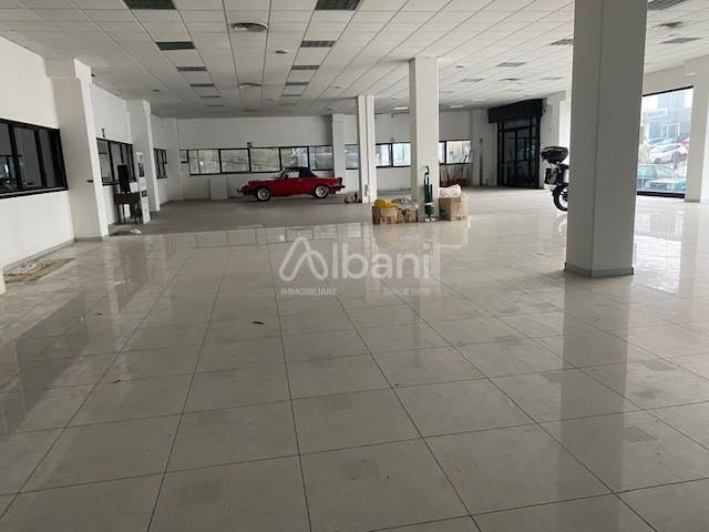 locale commerciale in affitto ad Aulla