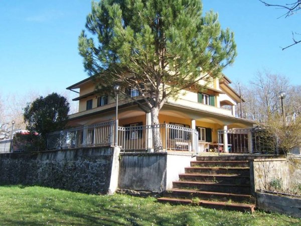 casa indipendente in vendita ad Aulla